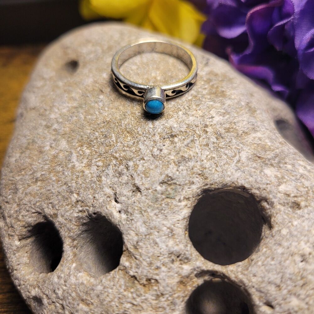 Native America Navajo Sterling Silver Turquoise Ring By E.K. waves ocean beach